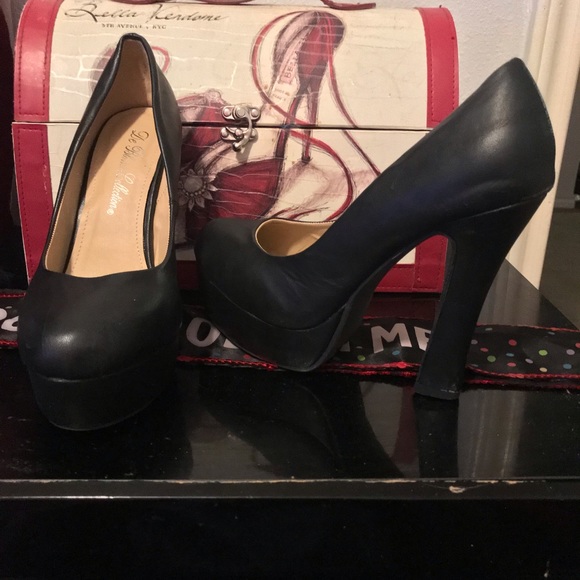 Black leather platform heels - Picture 2 of 2